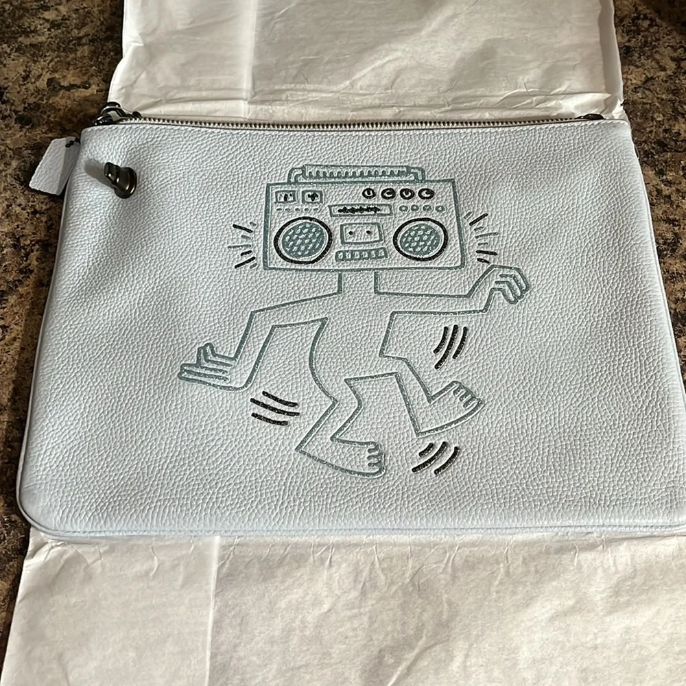 Coach X Keith Haring Turnlock Wrislet - Picture 4 of 10